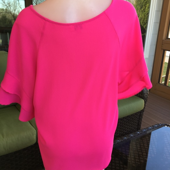 NWOT Umgee blouse with flutter sleeves. Vibrant pink. Sz S. - Picture 5 of 6